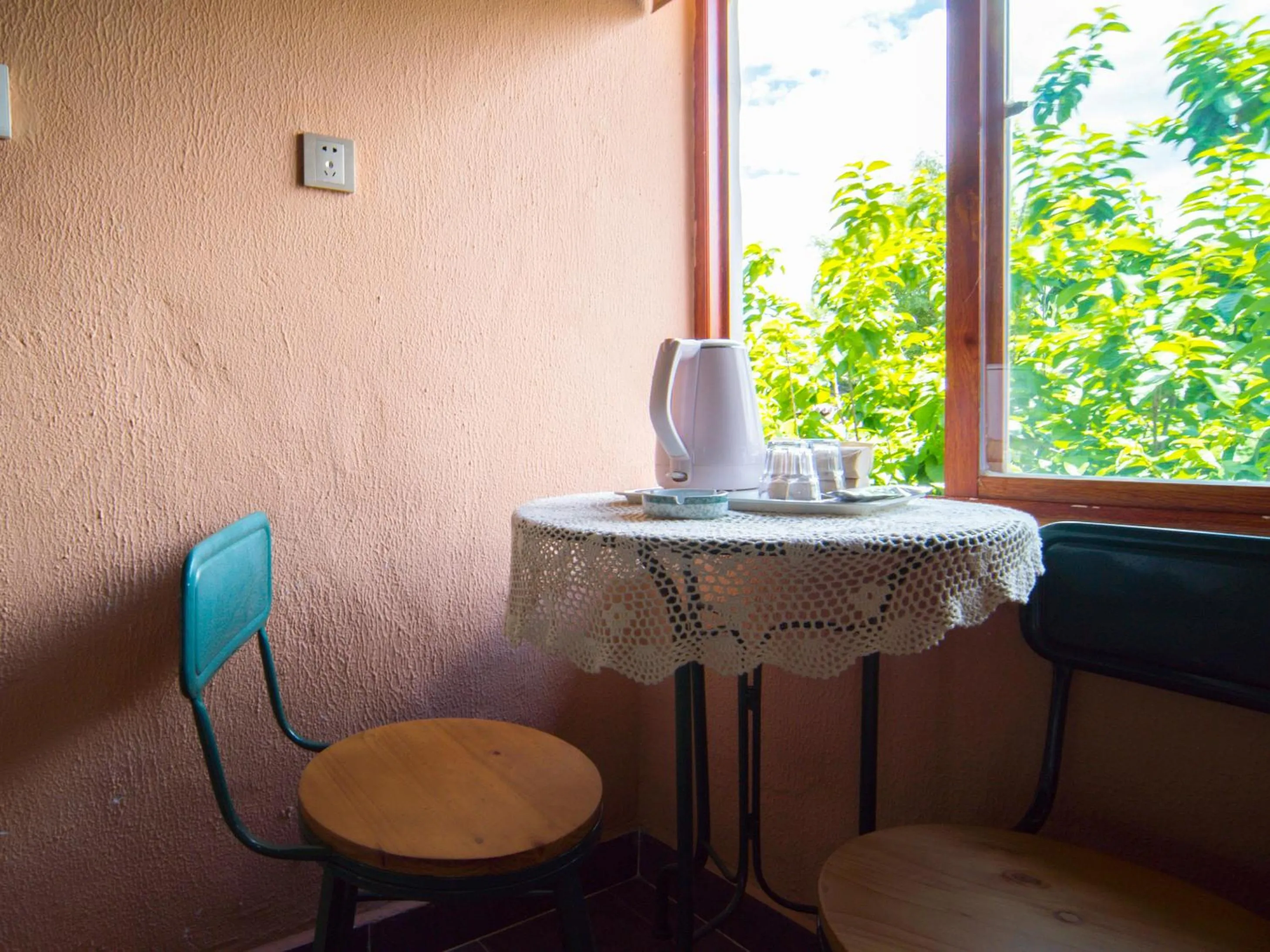 Coffee/tea facilities in Tuo Tuo Guest House