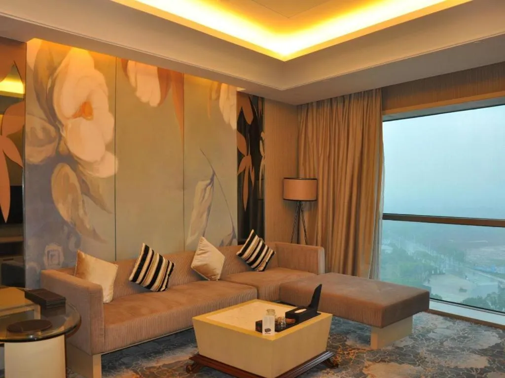 Grand Skylight International Hotel Gongqingcheng