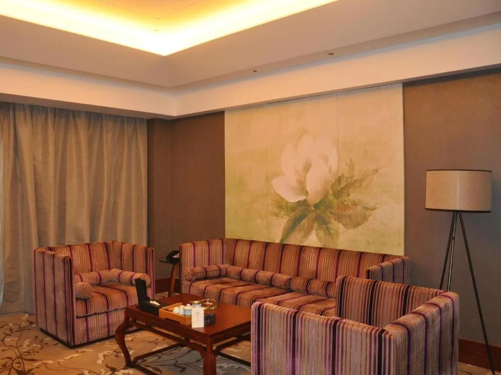 Grand Skylight International Hotel Gongqingcheng