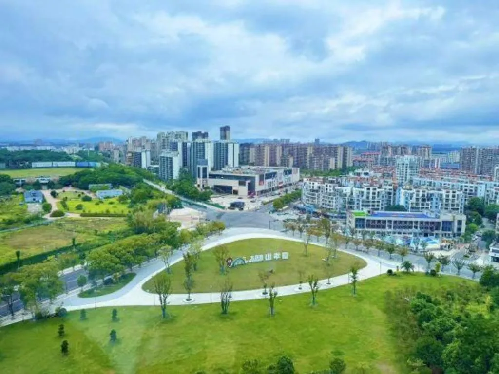 Grand Skylight International Hotel Gongqingcheng