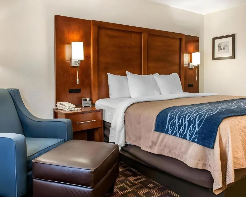 Bed in Comfort Inn