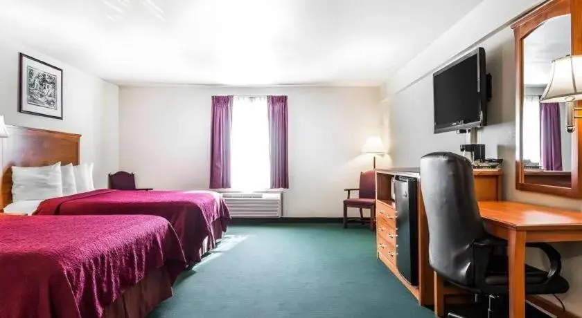 Bed in Quality Inn Kearney - Liberty Bed in Quality Inn Kearney - Liberty