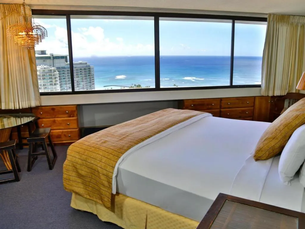 Bed in Marina Tower Waikiki