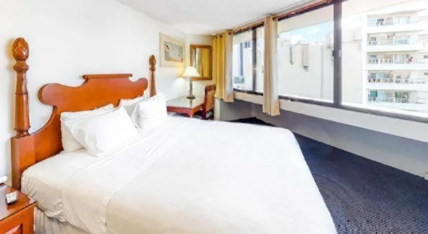Bed in Marina Tower Waikiki
