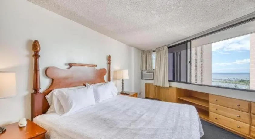 Bed in Marina Tower Waikiki