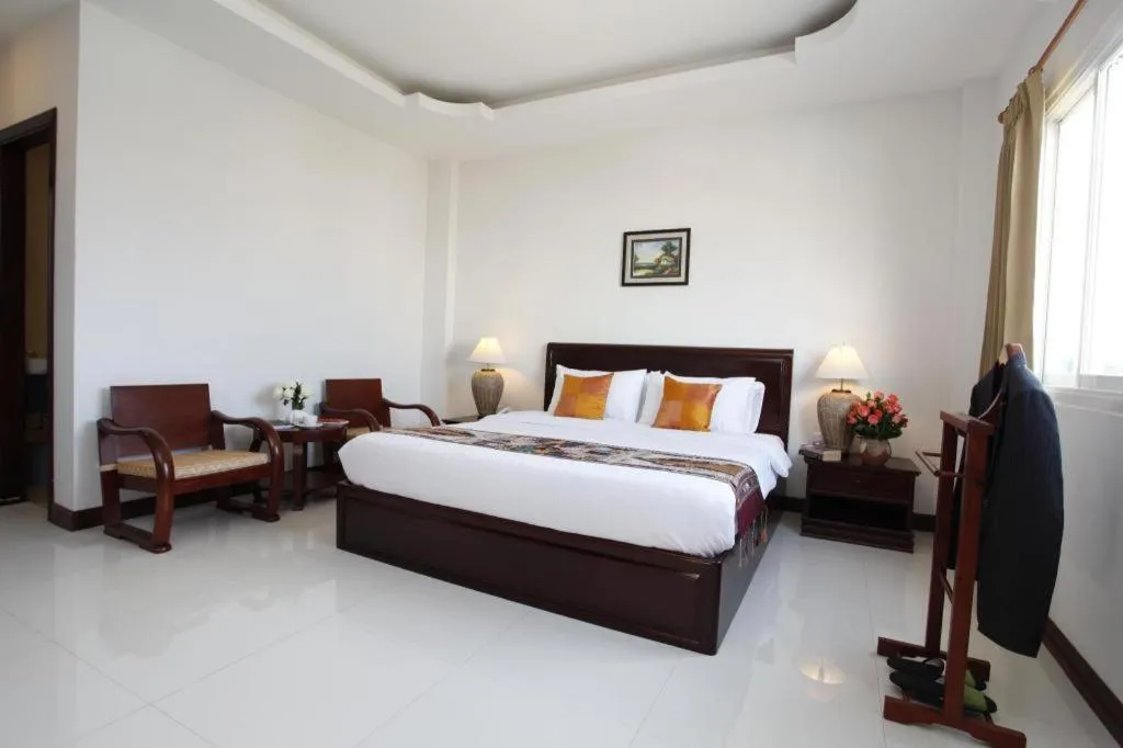 Bed in Lao Golden Hotel