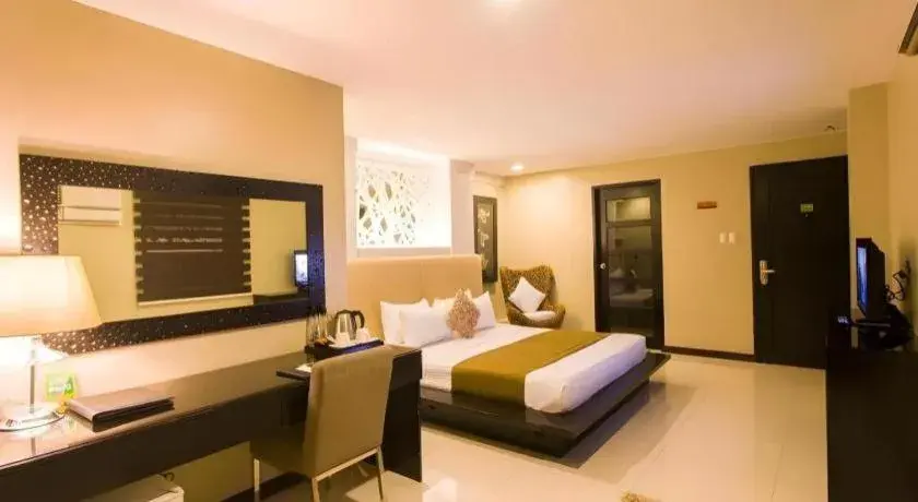 Bed in L Square Hotel Bed in L Square Hotel