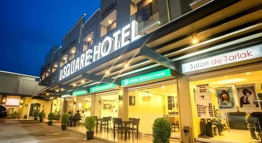 L Square Hotel