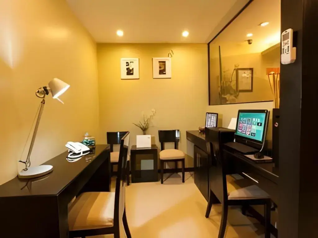 L Square Hotel L Square Hotel