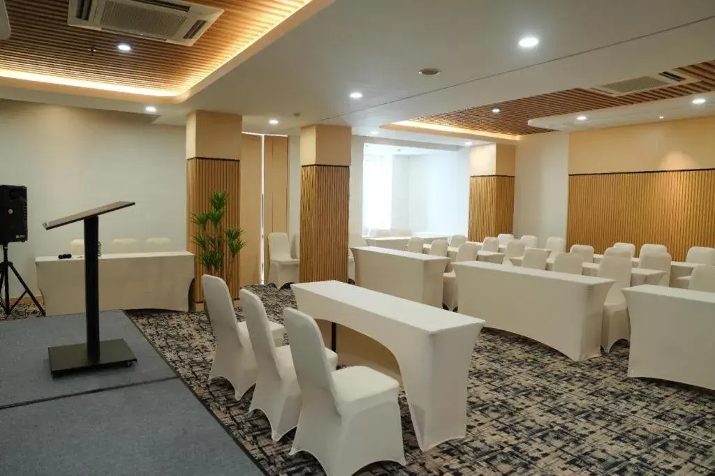 Clay Hotel Jakarta Clay Hotel Jakarta