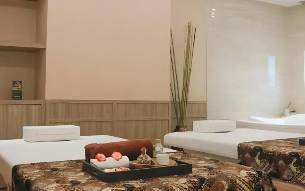 Bed in Hotel GranDhika Iskandarsyah