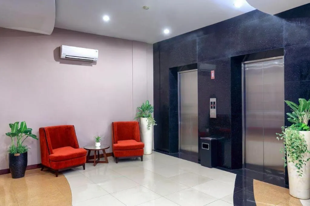 IPB Convention Hotel Botani Square