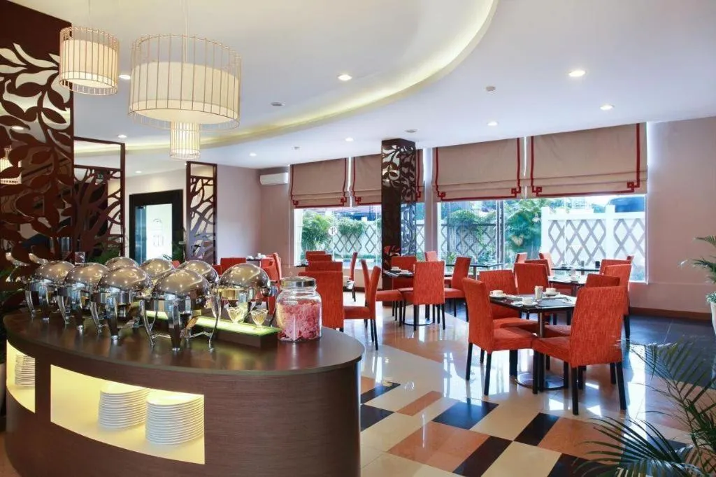 IPB Convention Hotel Botani Square