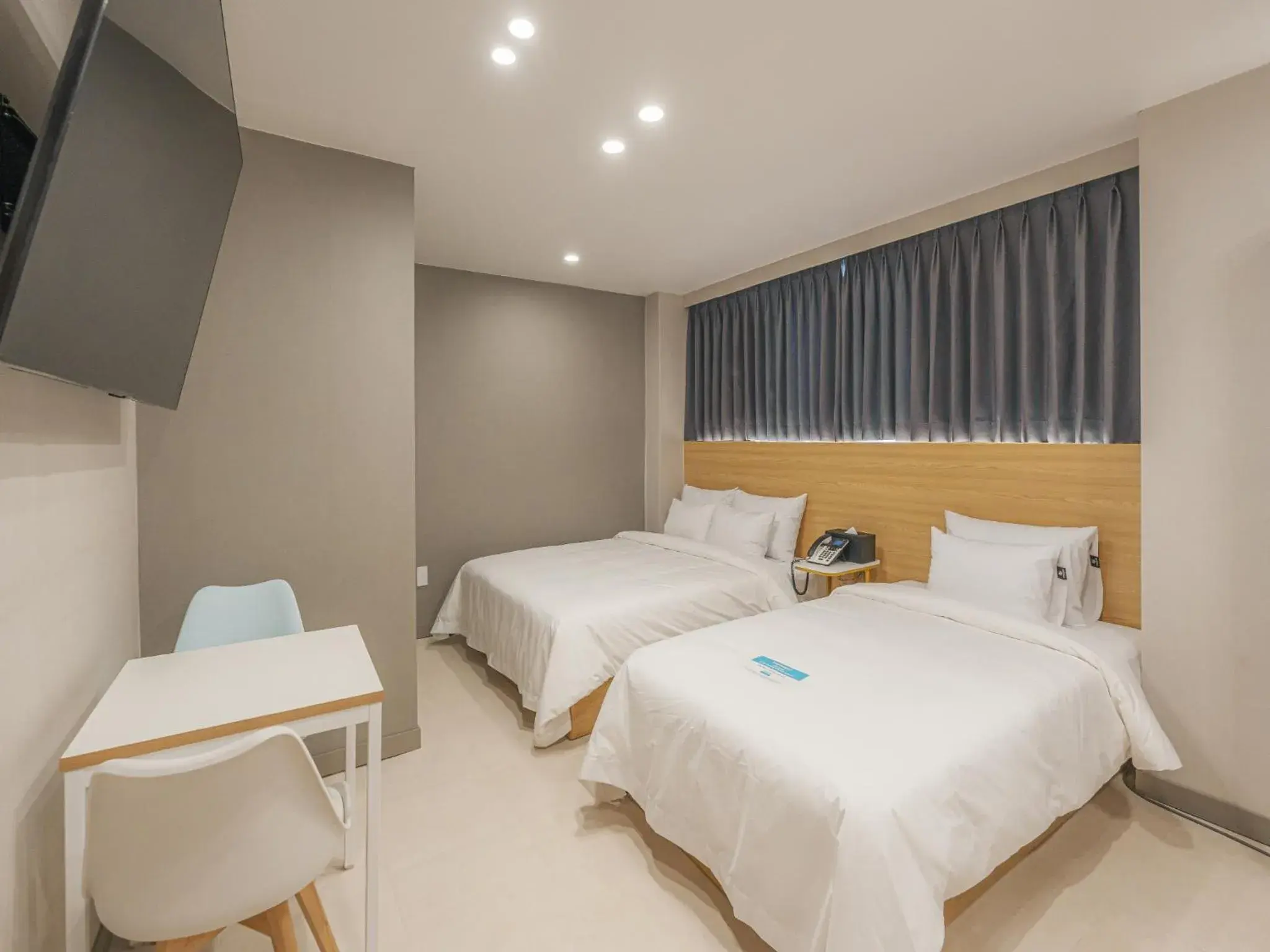 Bed in Hotel Leo Changwon Central Branch Bed in Hotel Leo Changwon Central Branch