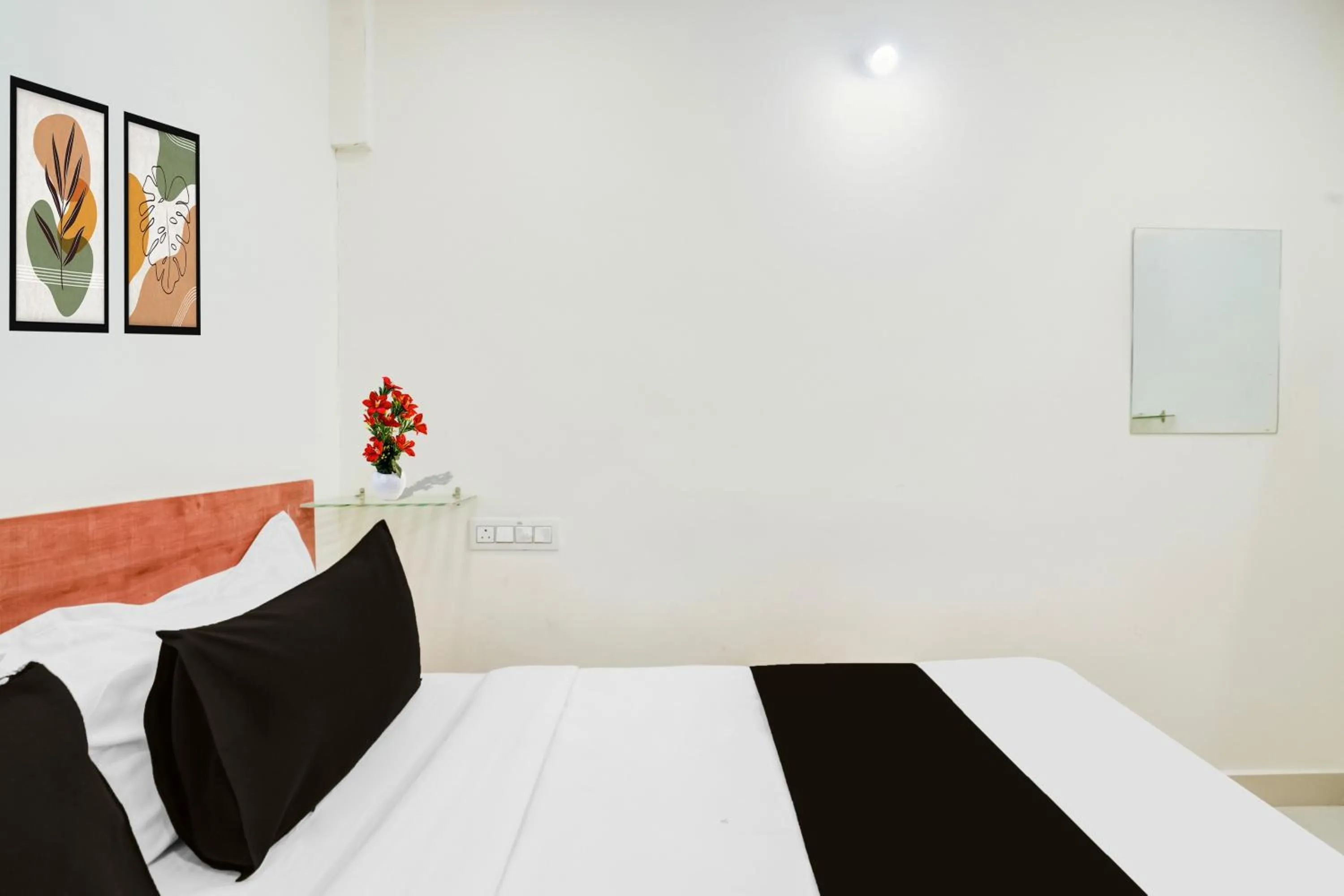 Bedroom, Bed in Hotel O Neredmet Road