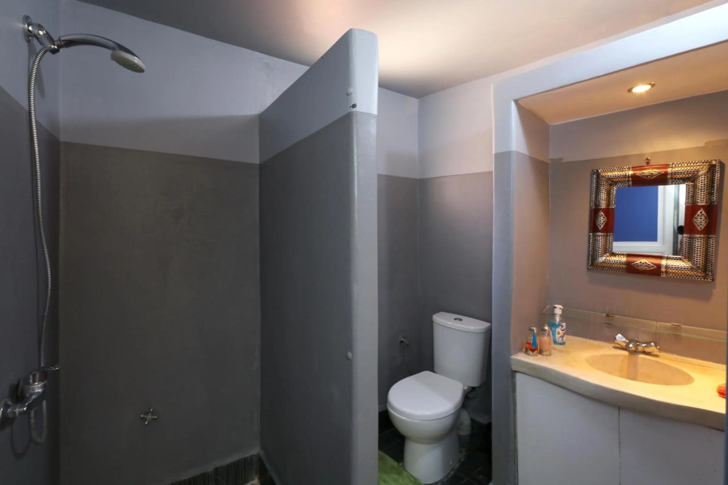 Shower in Diamant La Ville Rouge