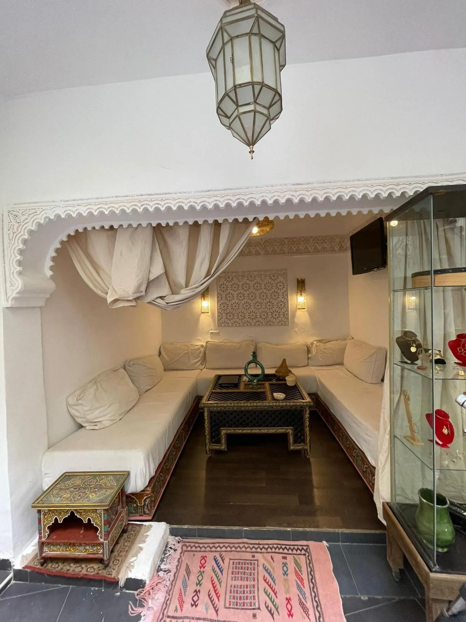 Living room, Bed in Diamant La Ville Rouge