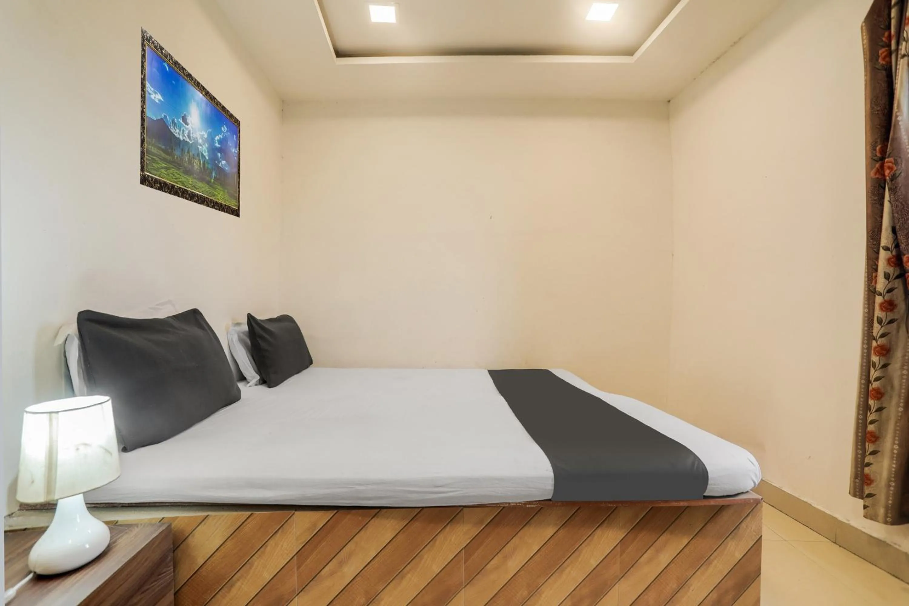 Bedroom in Hotel O Gyan Regency