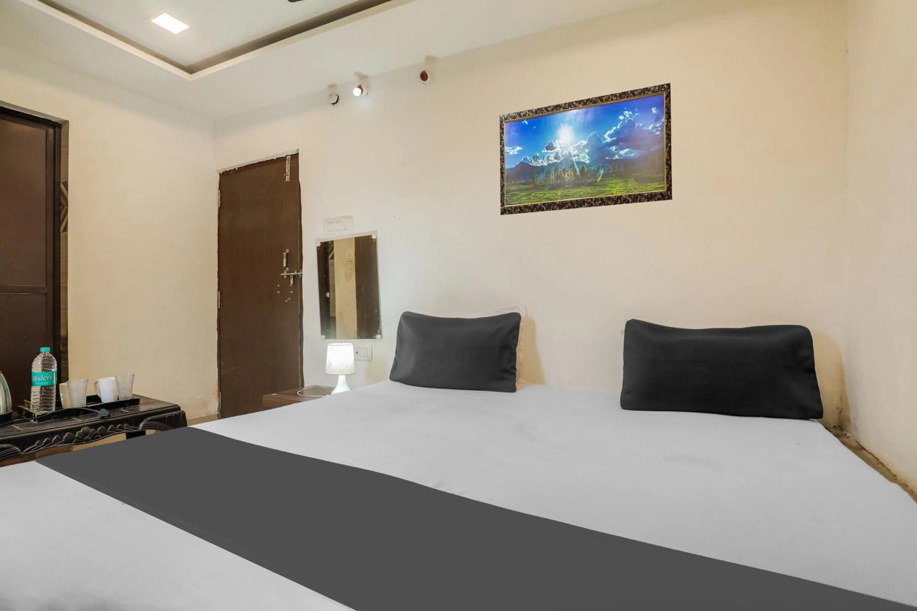 Bedroom in Hotel O Gyan Regency