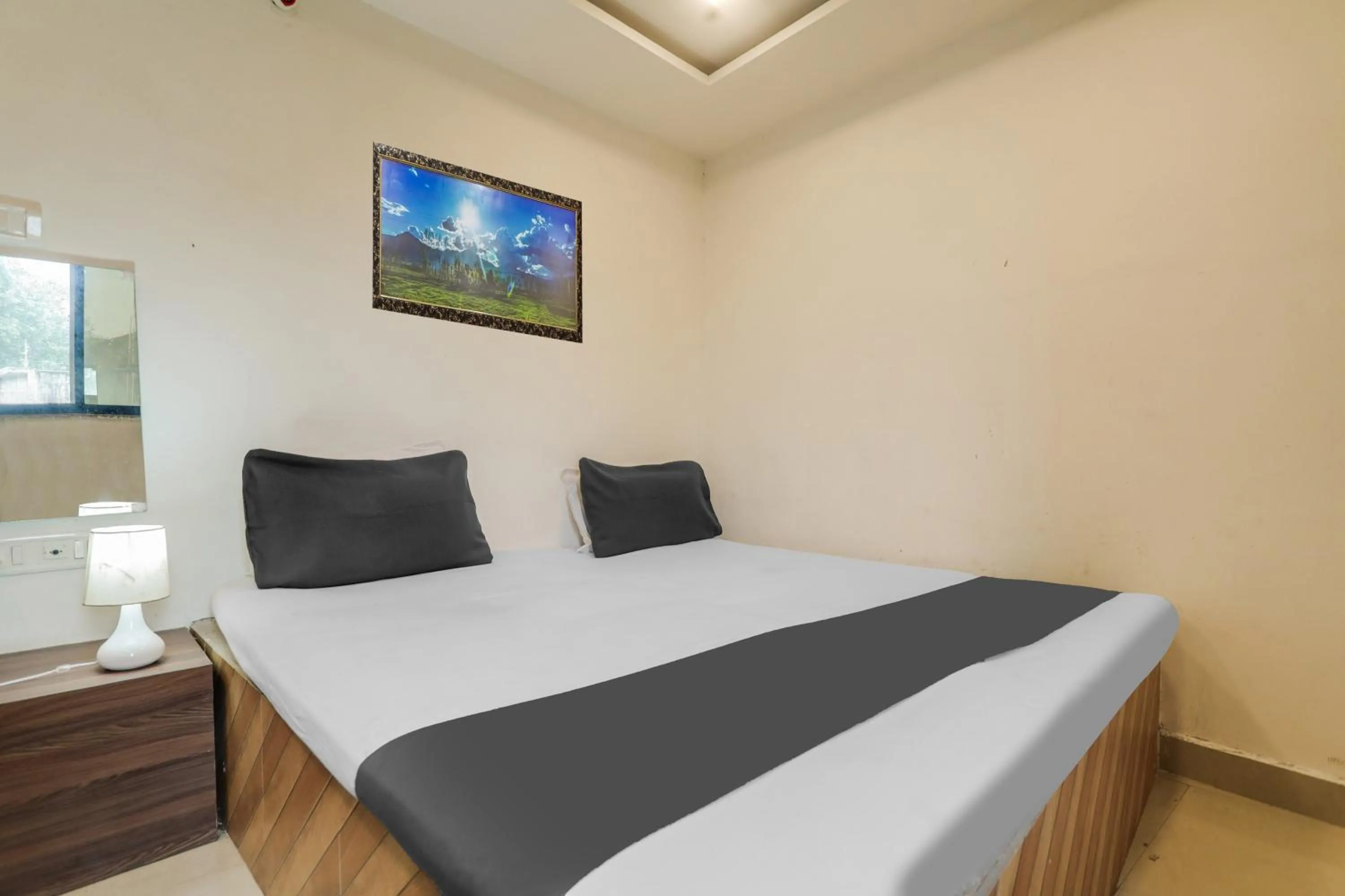 Bedroom, Bed in Hotel O Gyan Regency