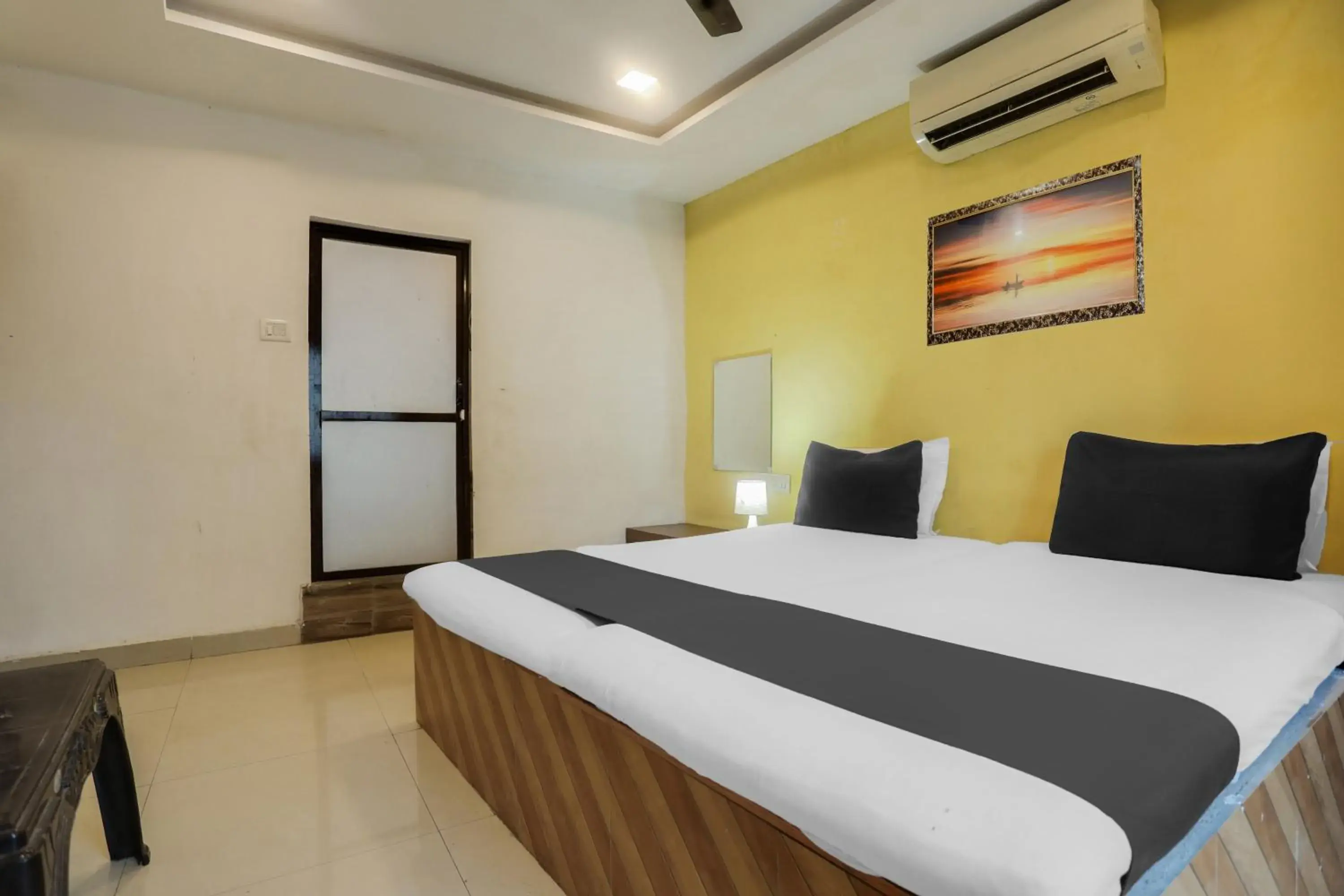 Bedroom, Bed in Hotel O Gyan Regency Bedroom, Bed in Hotel O Gyan Regency