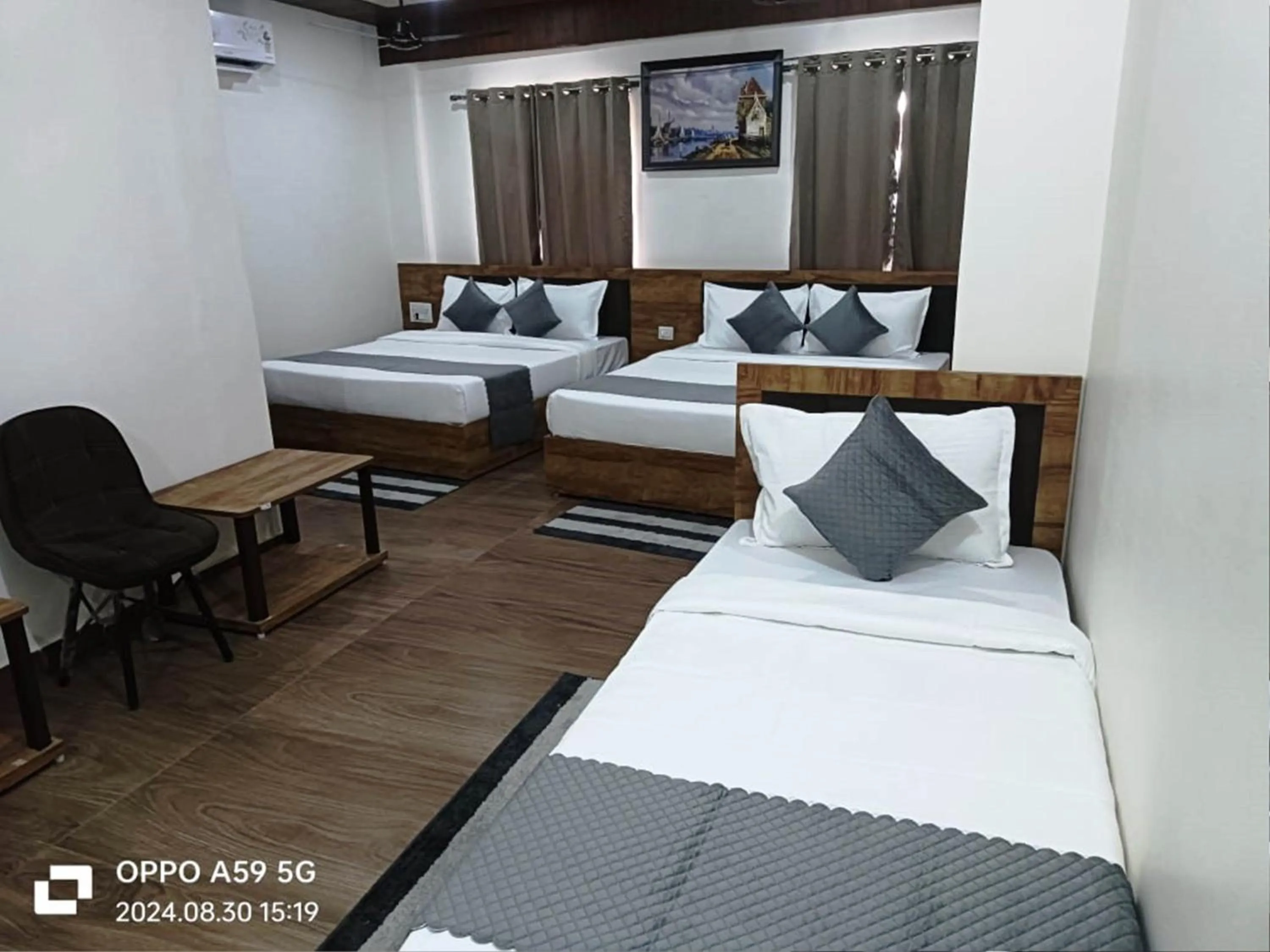 Bedroom in ShriGo Hotel Pushpa Residency