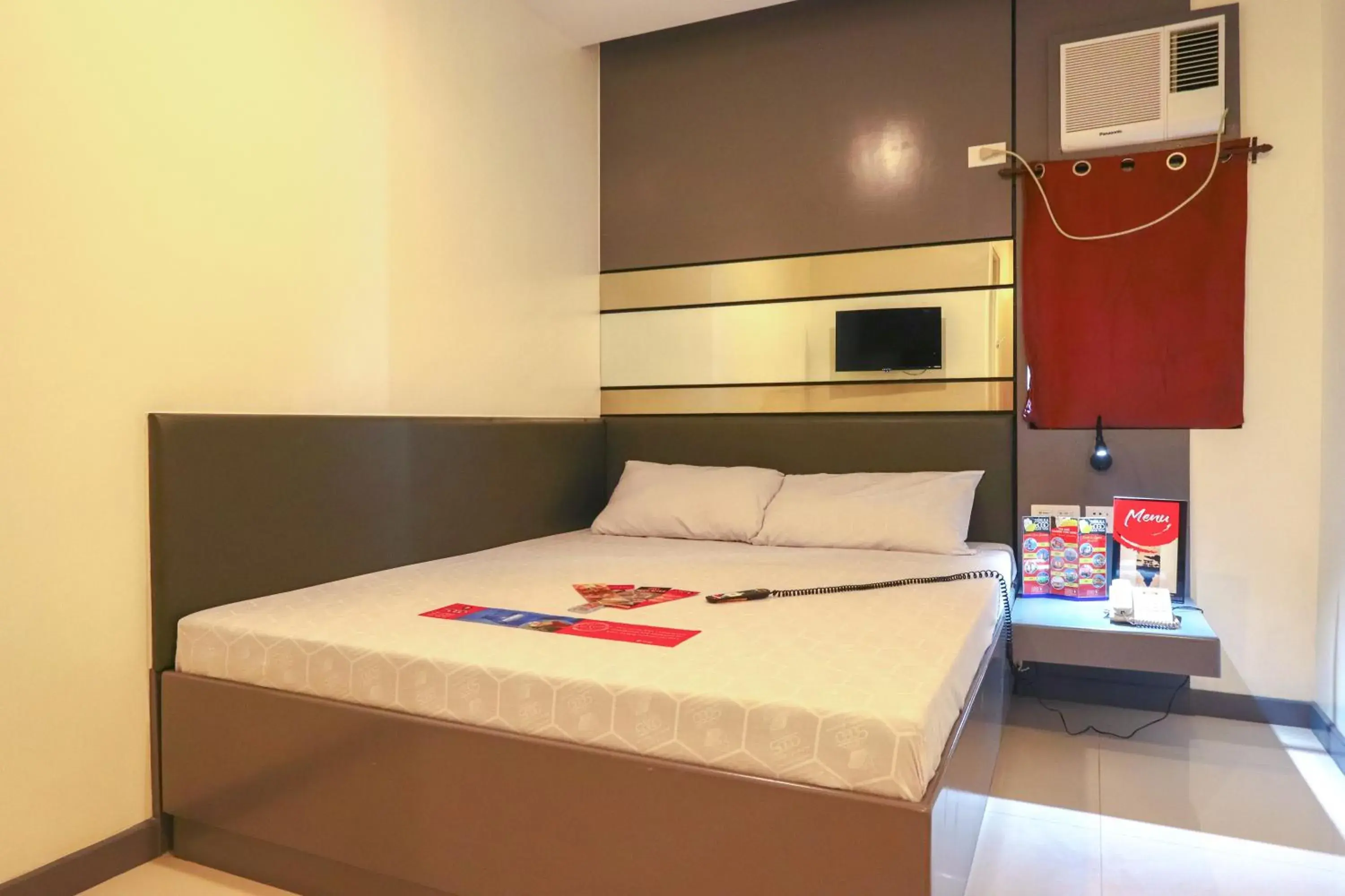 Photo of the whole room, Bed in Hotel Sogo San Jose Del Monte, Bulacan Photo of the whole room, Bed in Hotel Sogo San Jose Del Monte, Bulacan