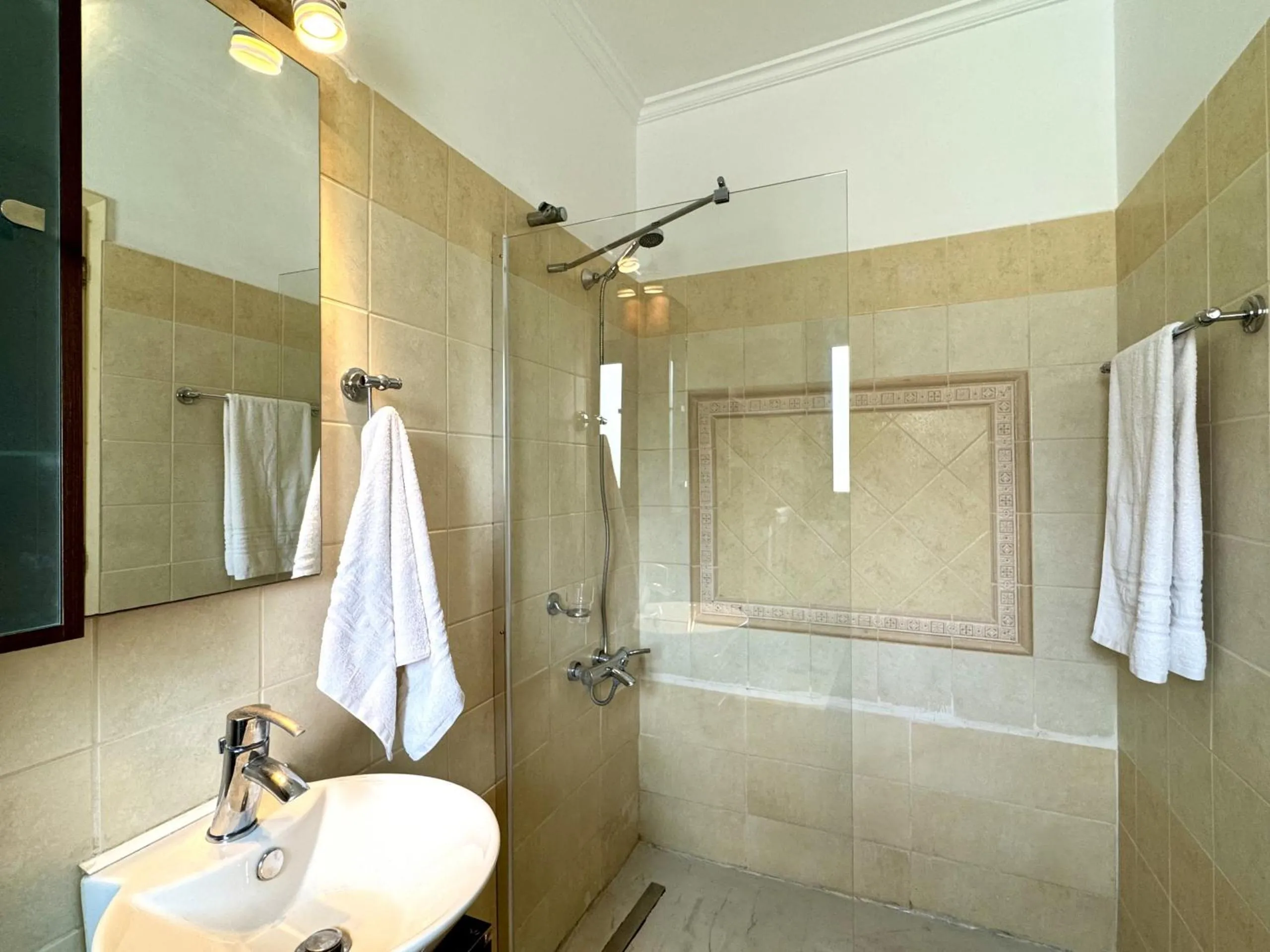 Bathroom in Villa Yianna