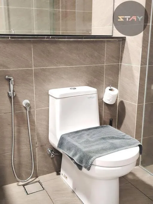 GM 2904 Couple Cozy Netflix 100mbps BySTAY