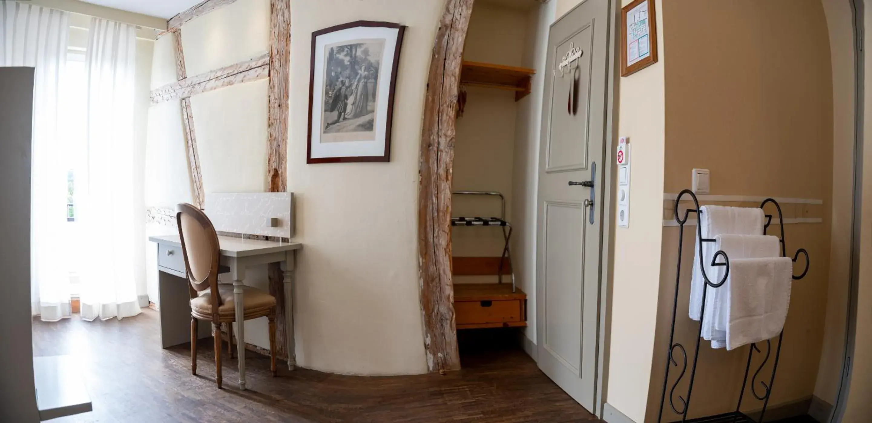 Bedroom in Friedrich von Schiller Hotel Bedroom in Friedrich von Schiller Hotel