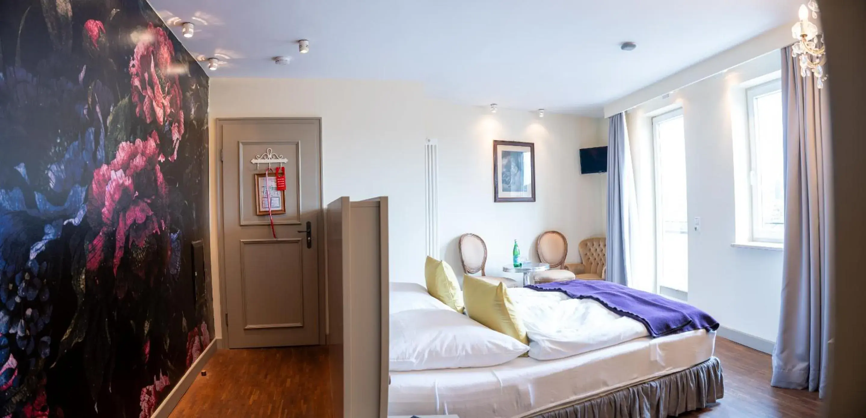 Bedroom, Bed in Friedrich von Schiller Hotel Bedroom, Bed in Friedrich von Schiller Hotel