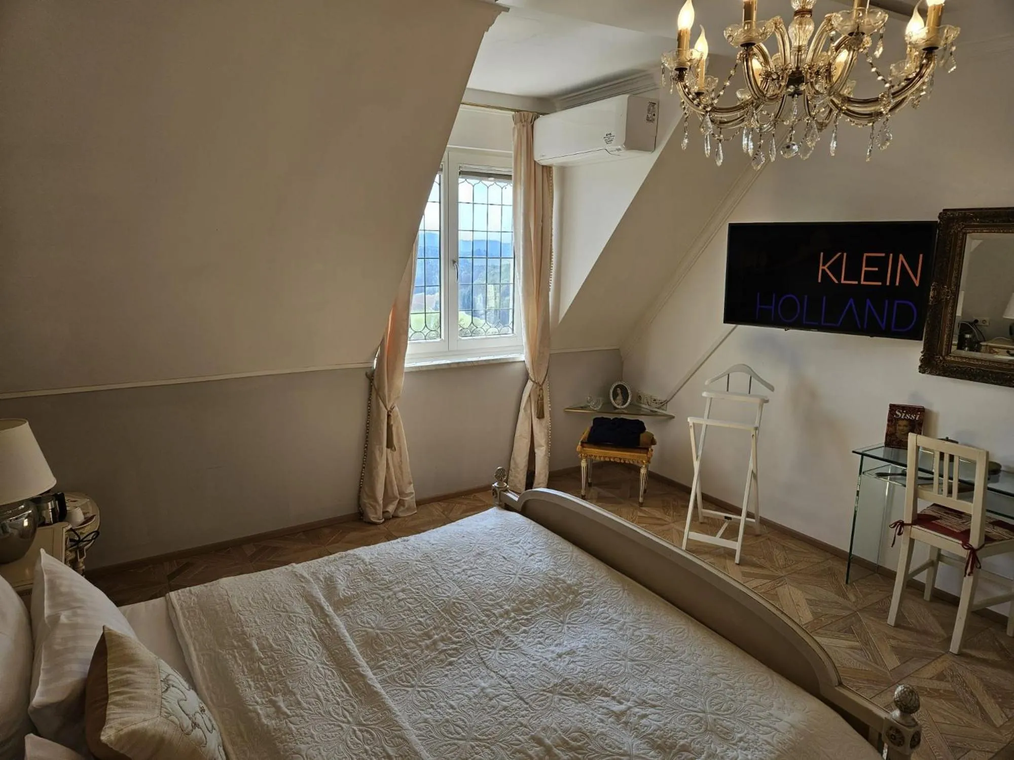 Bed in Klein Holland