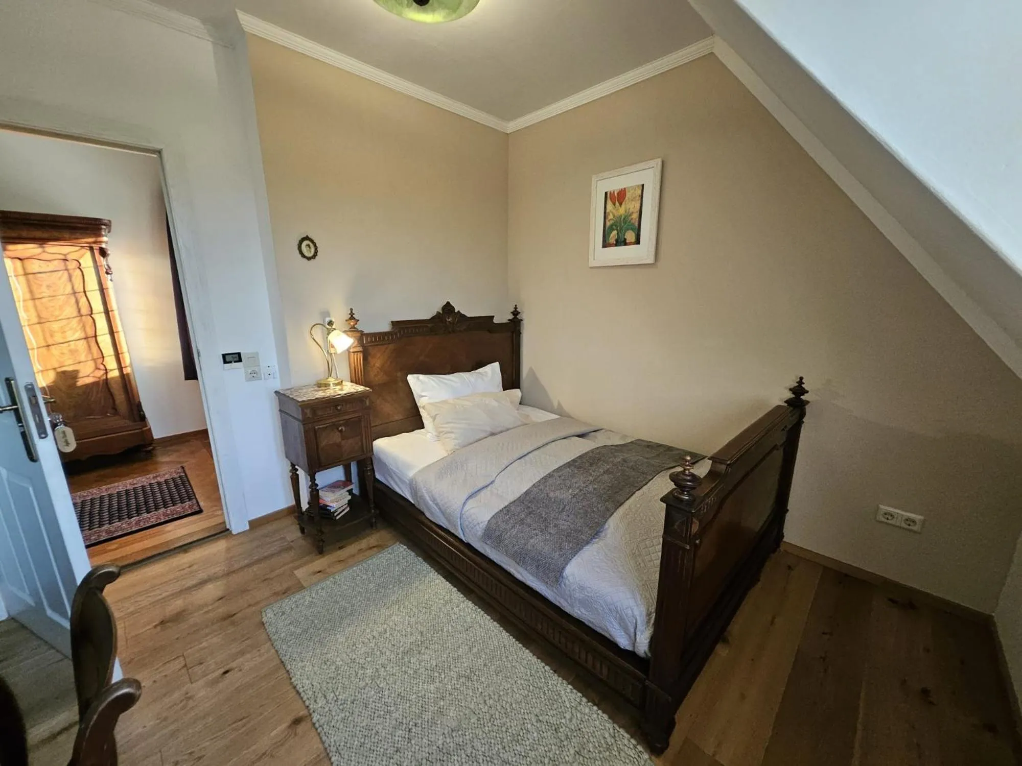 Photo of the whole room, Bed in Klein Holland