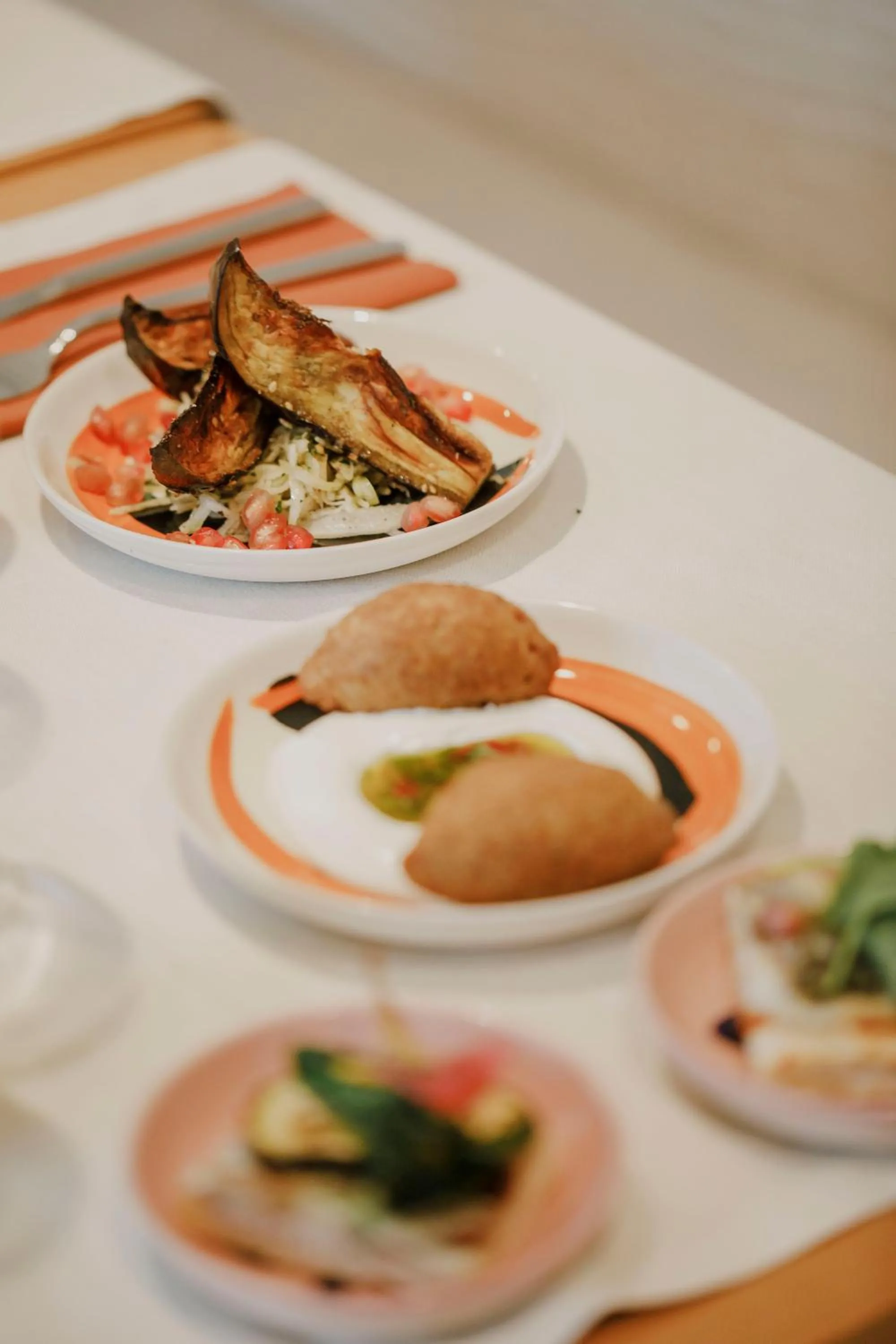 Restaurant/places to eat in HOOD Hotel