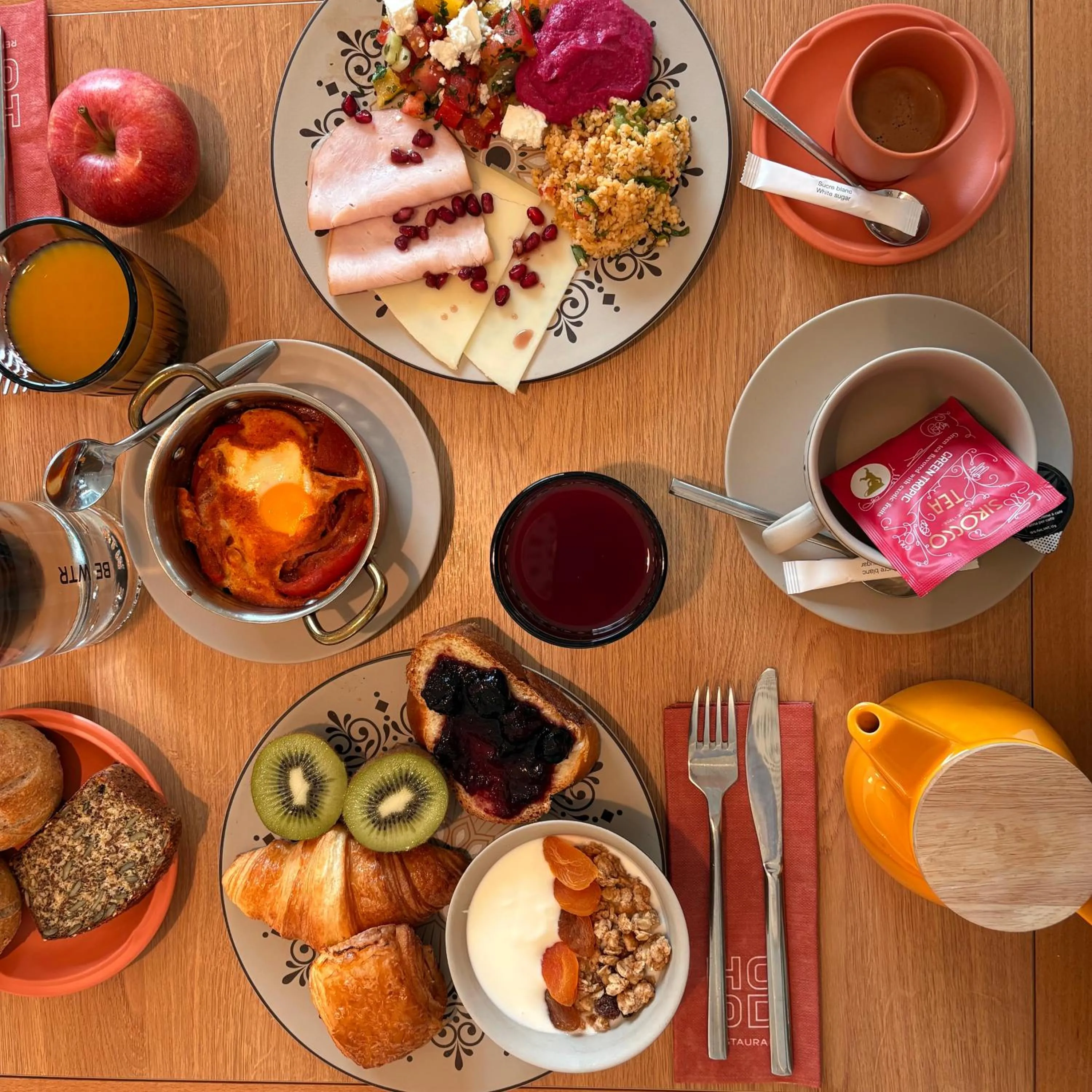 Breakfast in HOOD Hotel