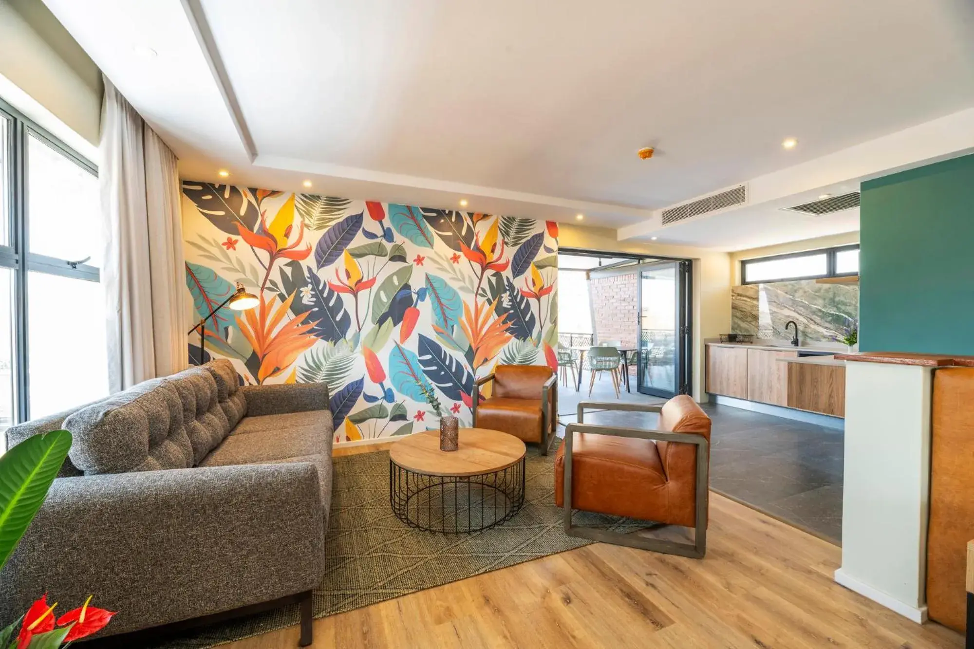 Suite with Balcony in 258 Hotel Suite with Balcony in 258 Hotel