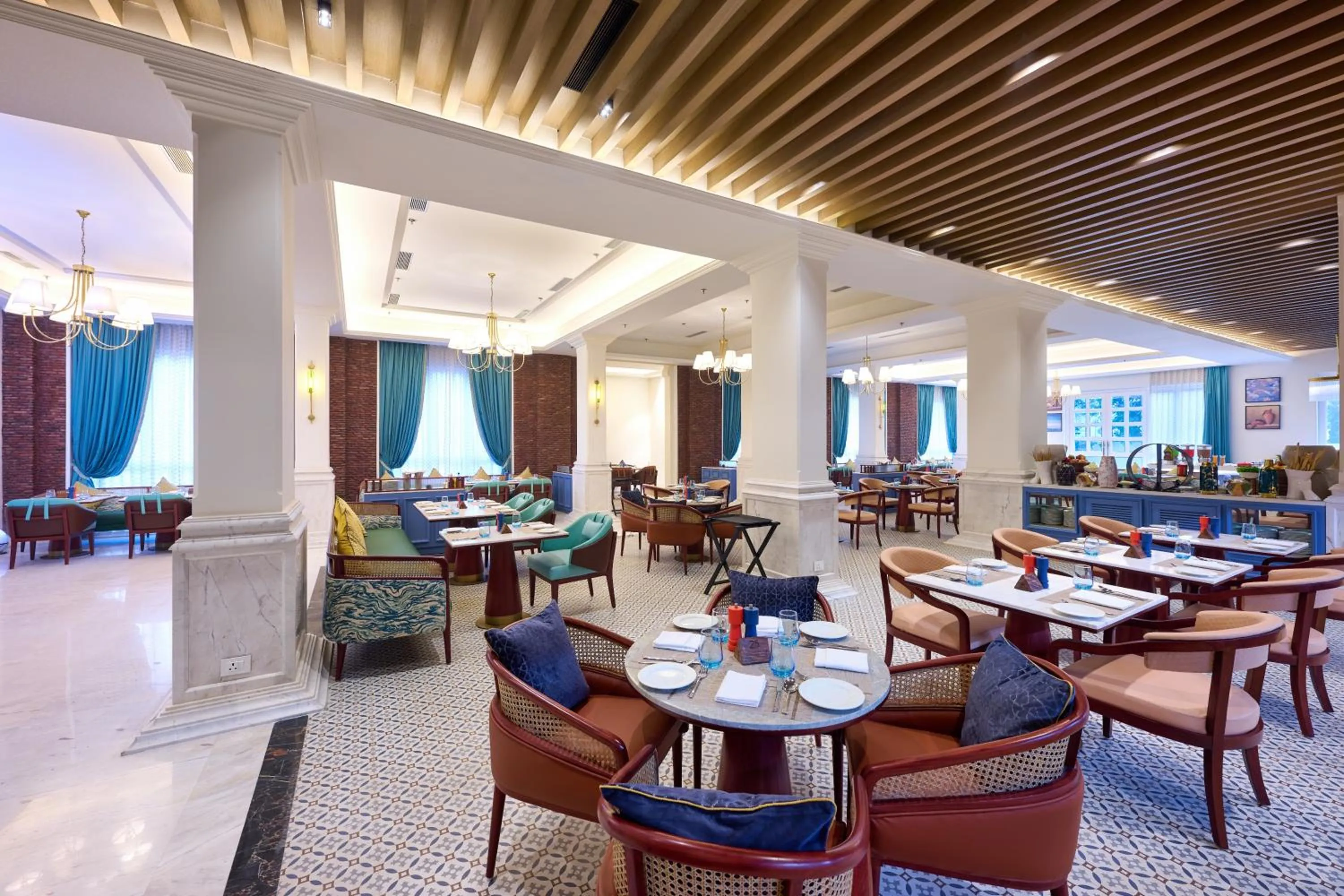 Restaurant/places to eat in Sarovar Premiere Amritsar