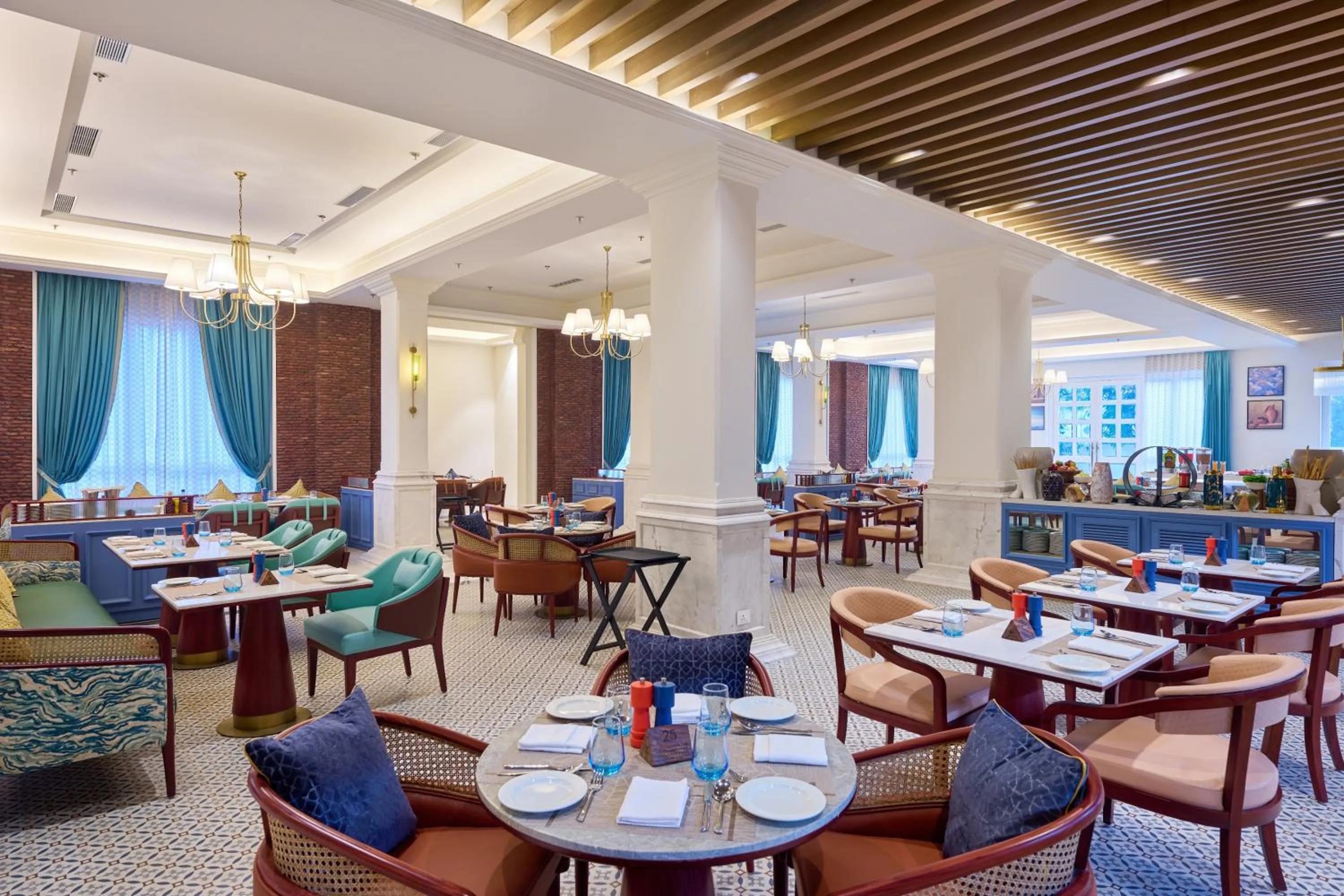 Restaurant/places to eat in Sarovar Premiere Amritsar