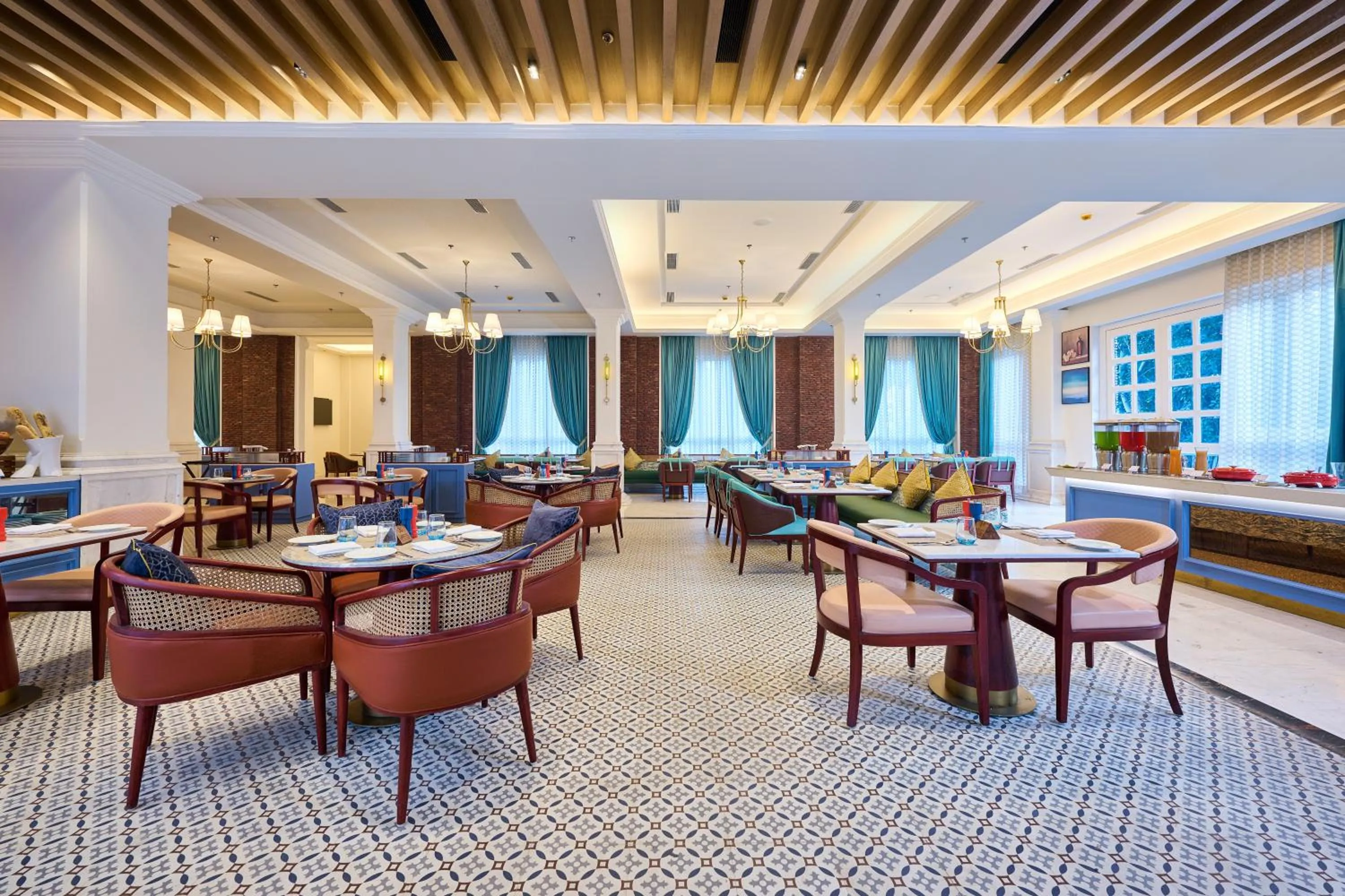 Restaurant/places to eat in Sarovar Premiere Amritsar