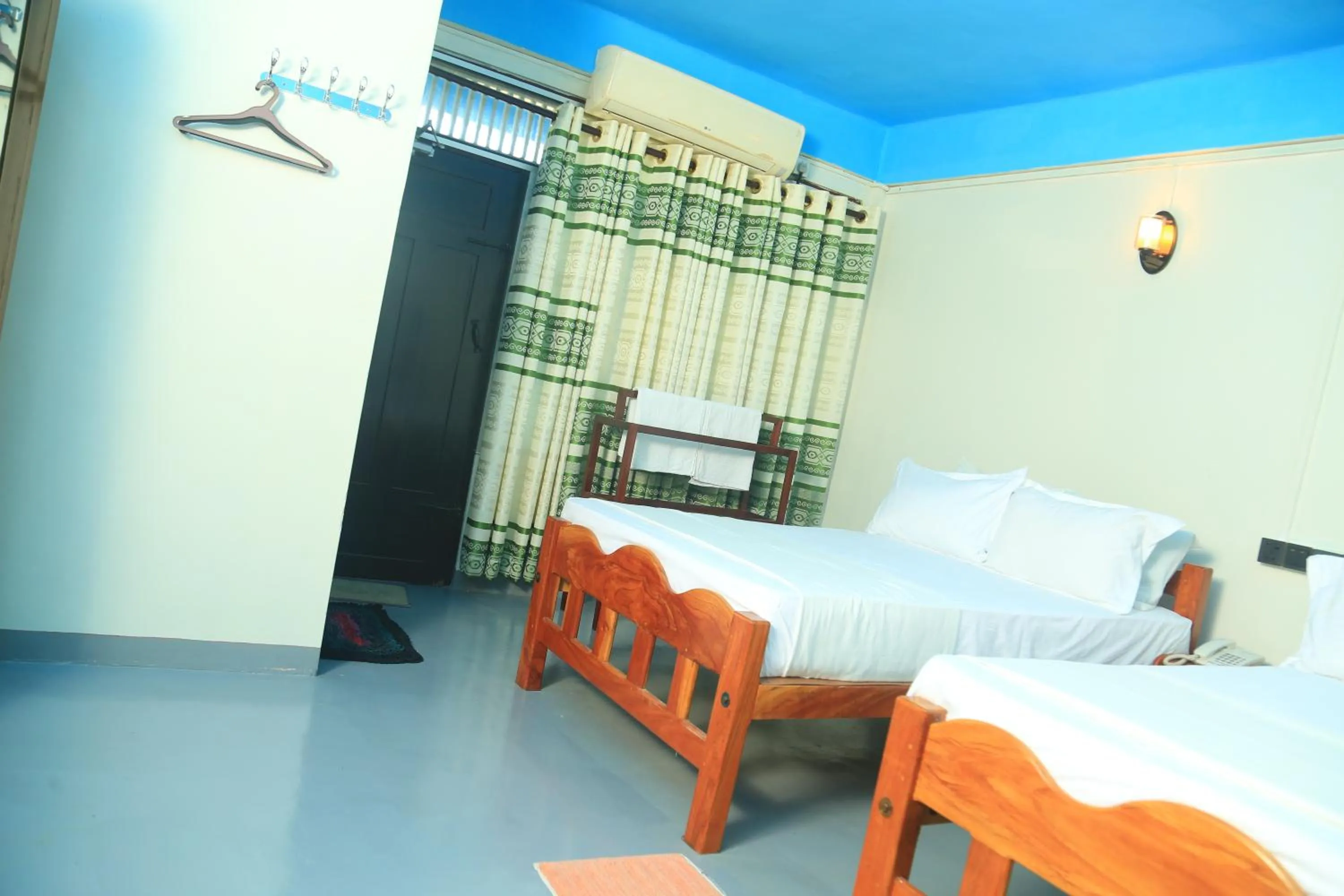 Bed in AKR Hotel Kilinochchi