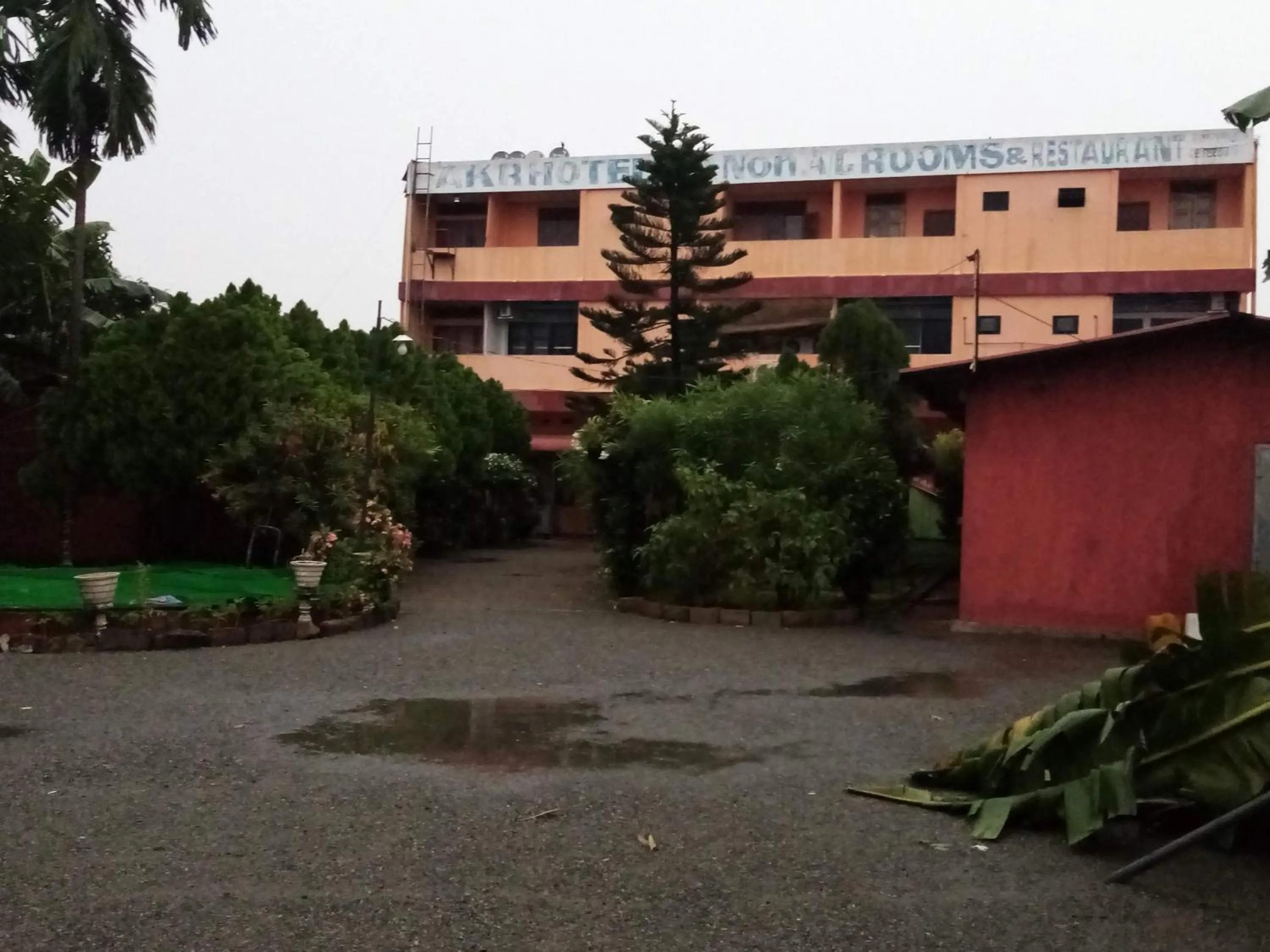 AKR Hotel Kilinochchi