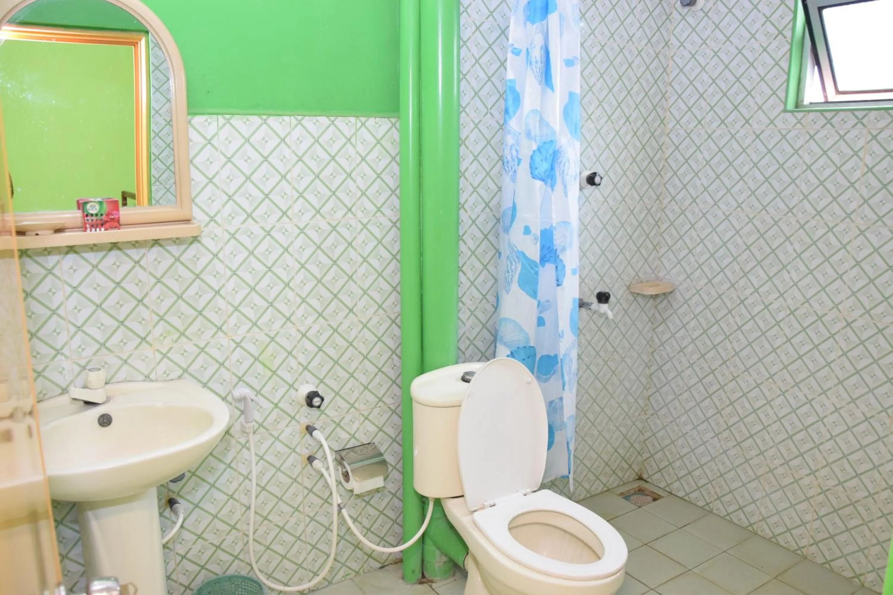 Bathroom in AKR Hotel Kilinochchi