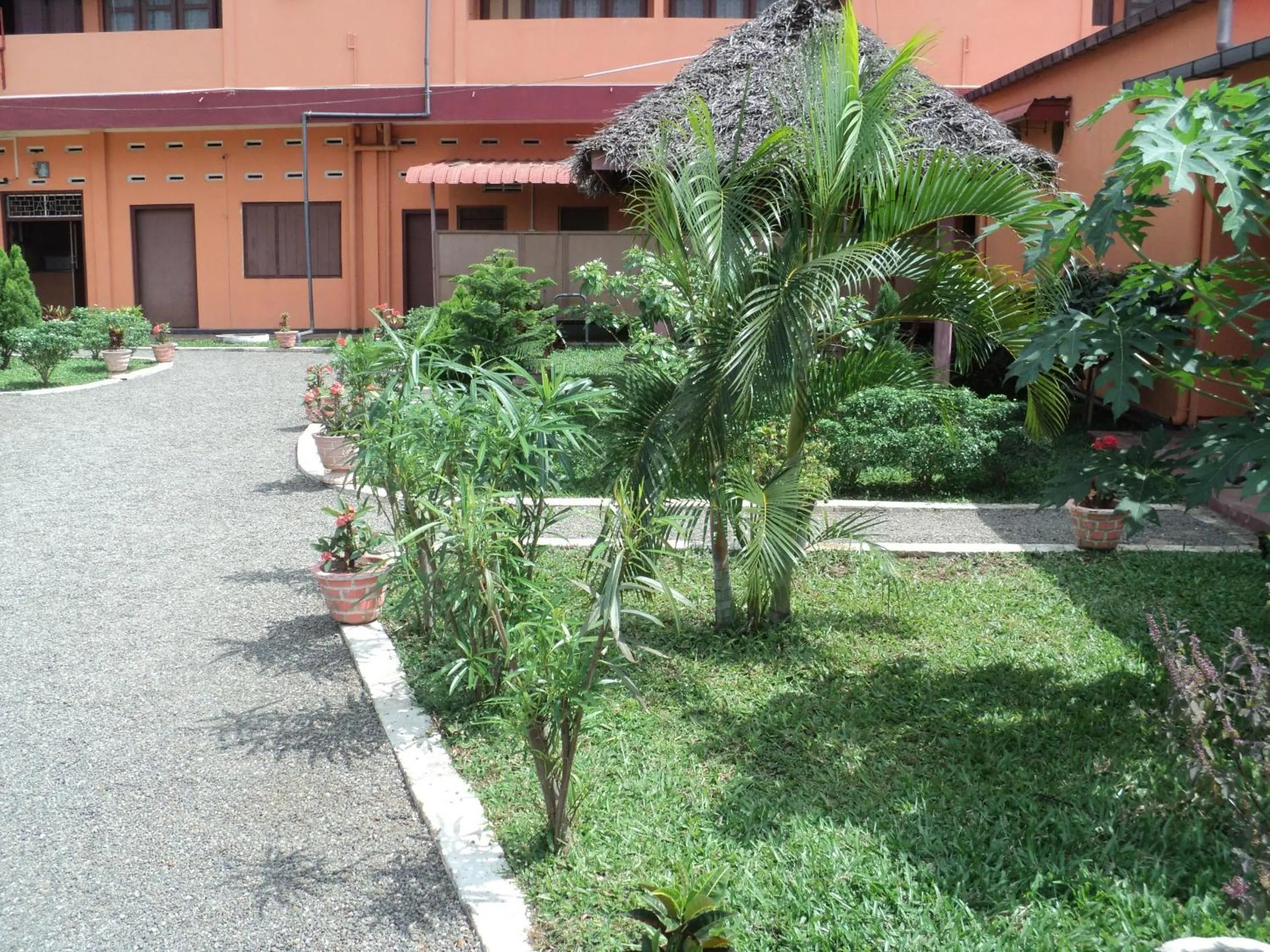 Garden in AKR Hotel Kilinochchi