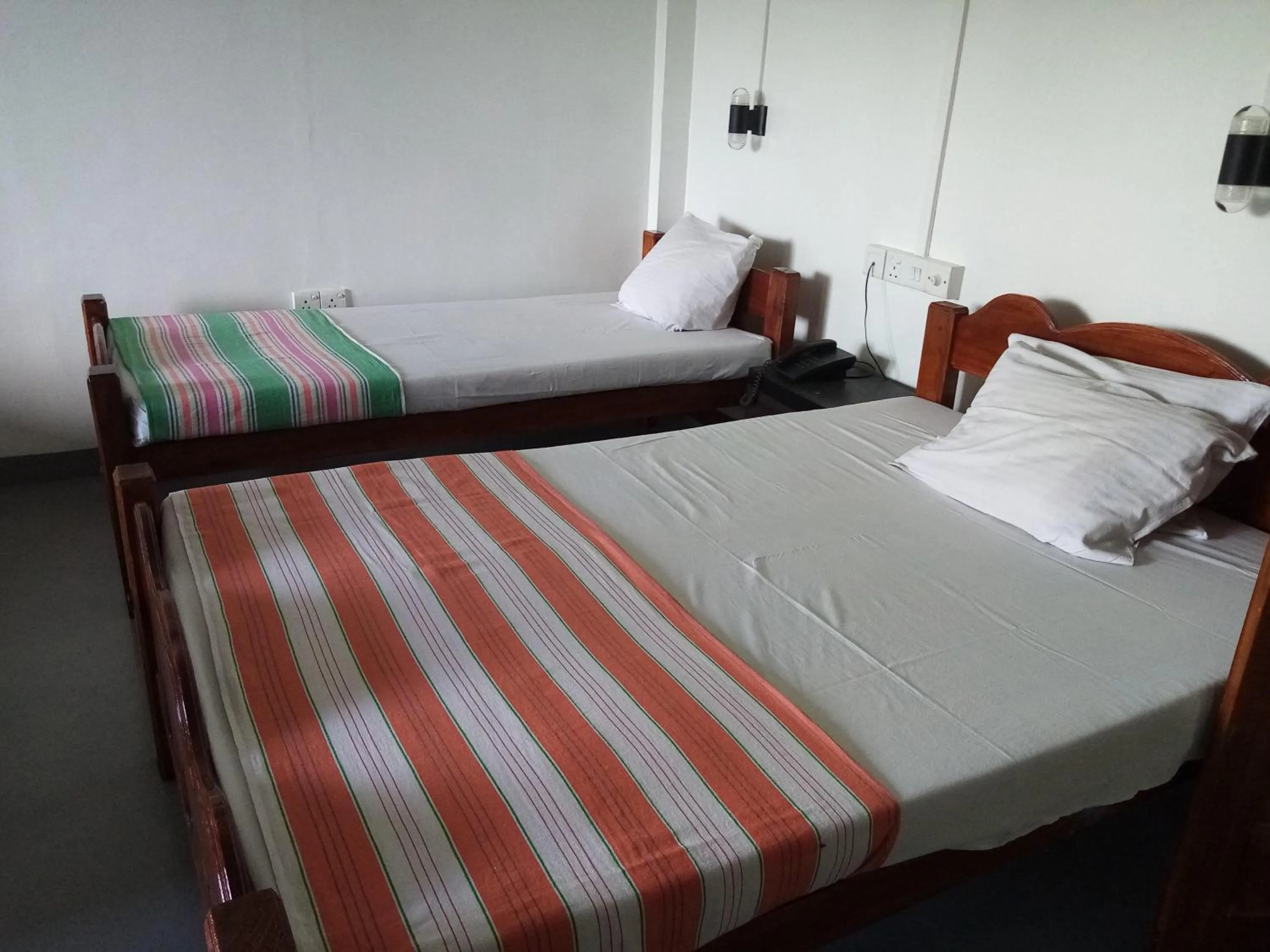 Bed in AKR Hotel Kilinochchi