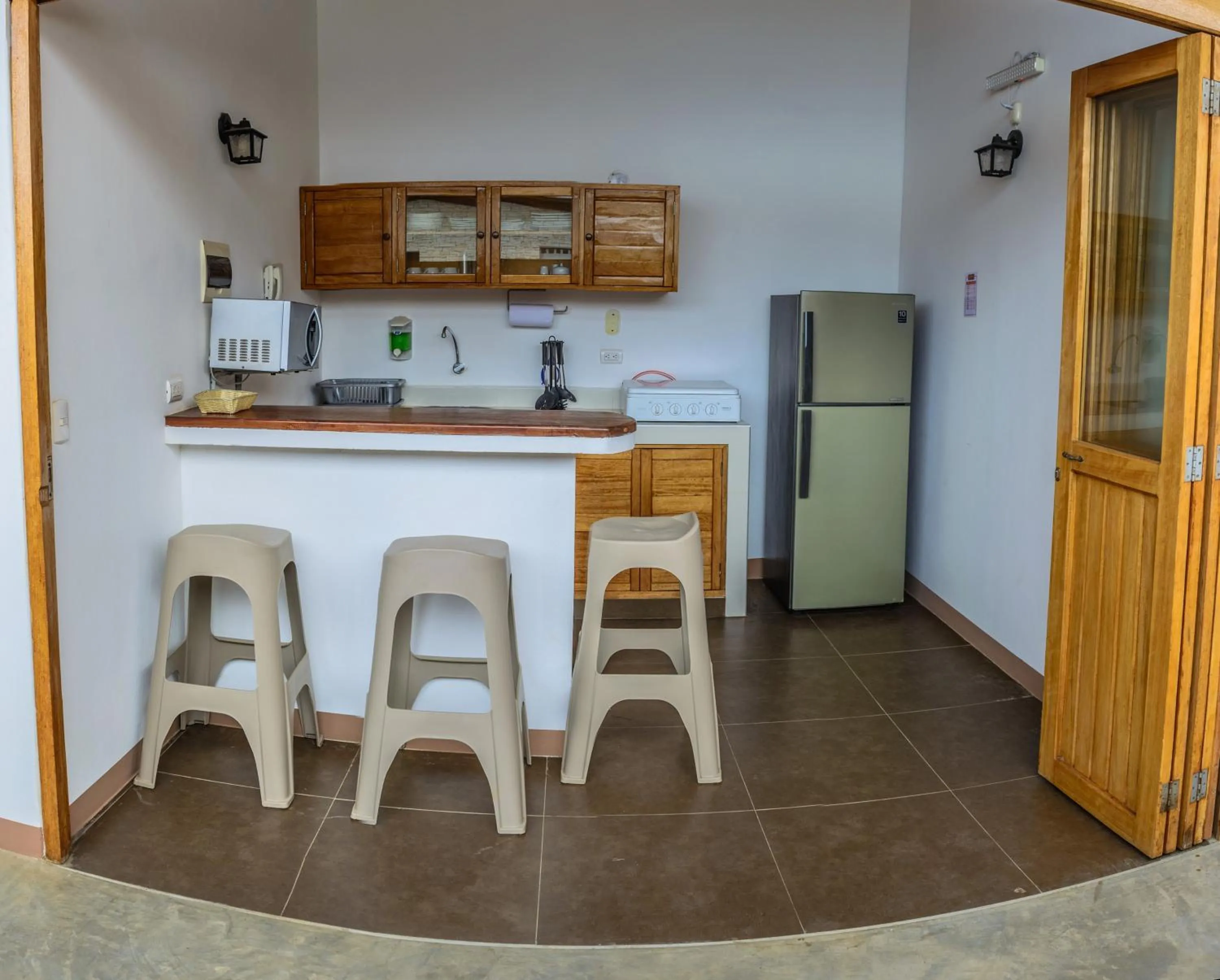 Kitchen or kitchenette in Akas Hotel Apartamentos