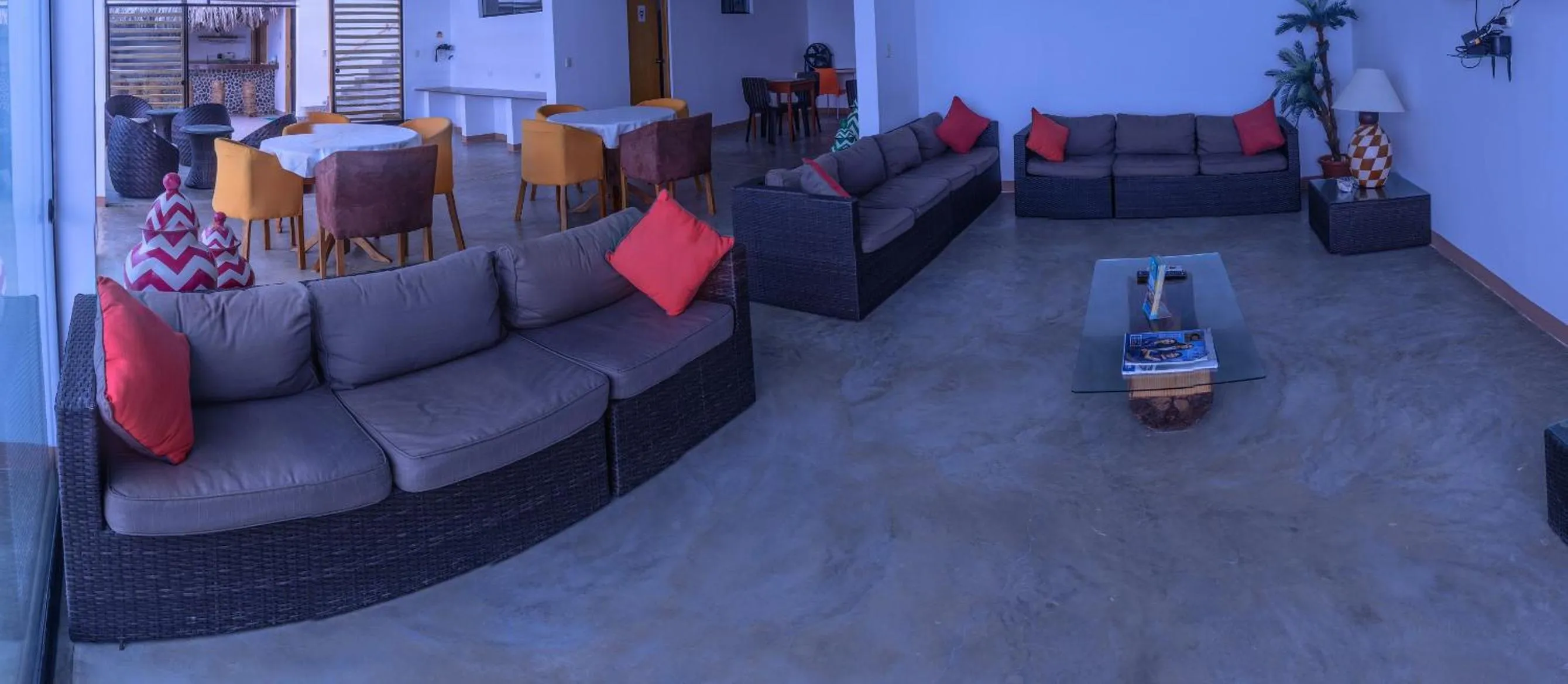 Communal lounge/ TV room in Akas Hotel Apartamentos