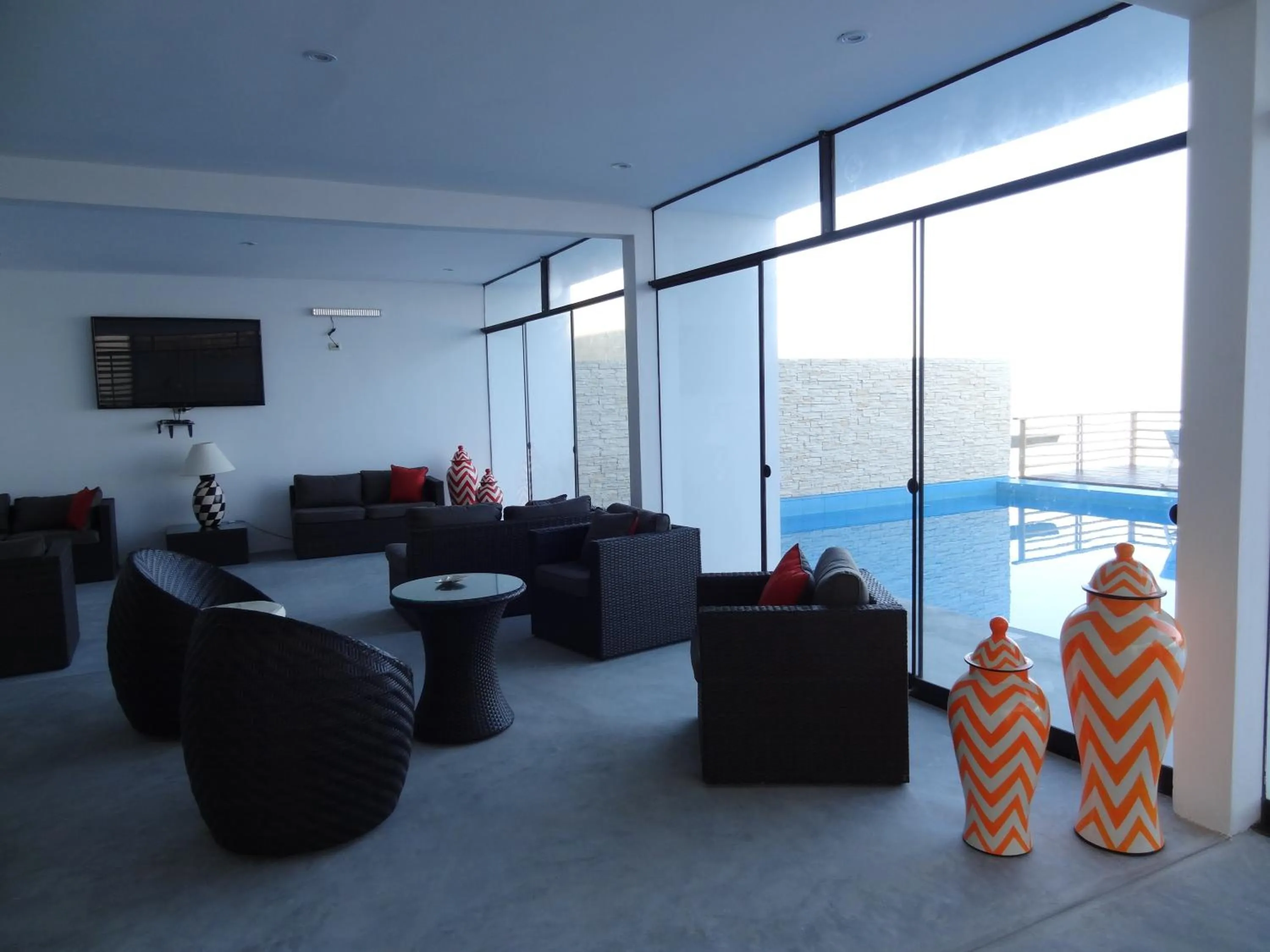 Communal lounge/ TV room in Akas Hotel Apartamentos