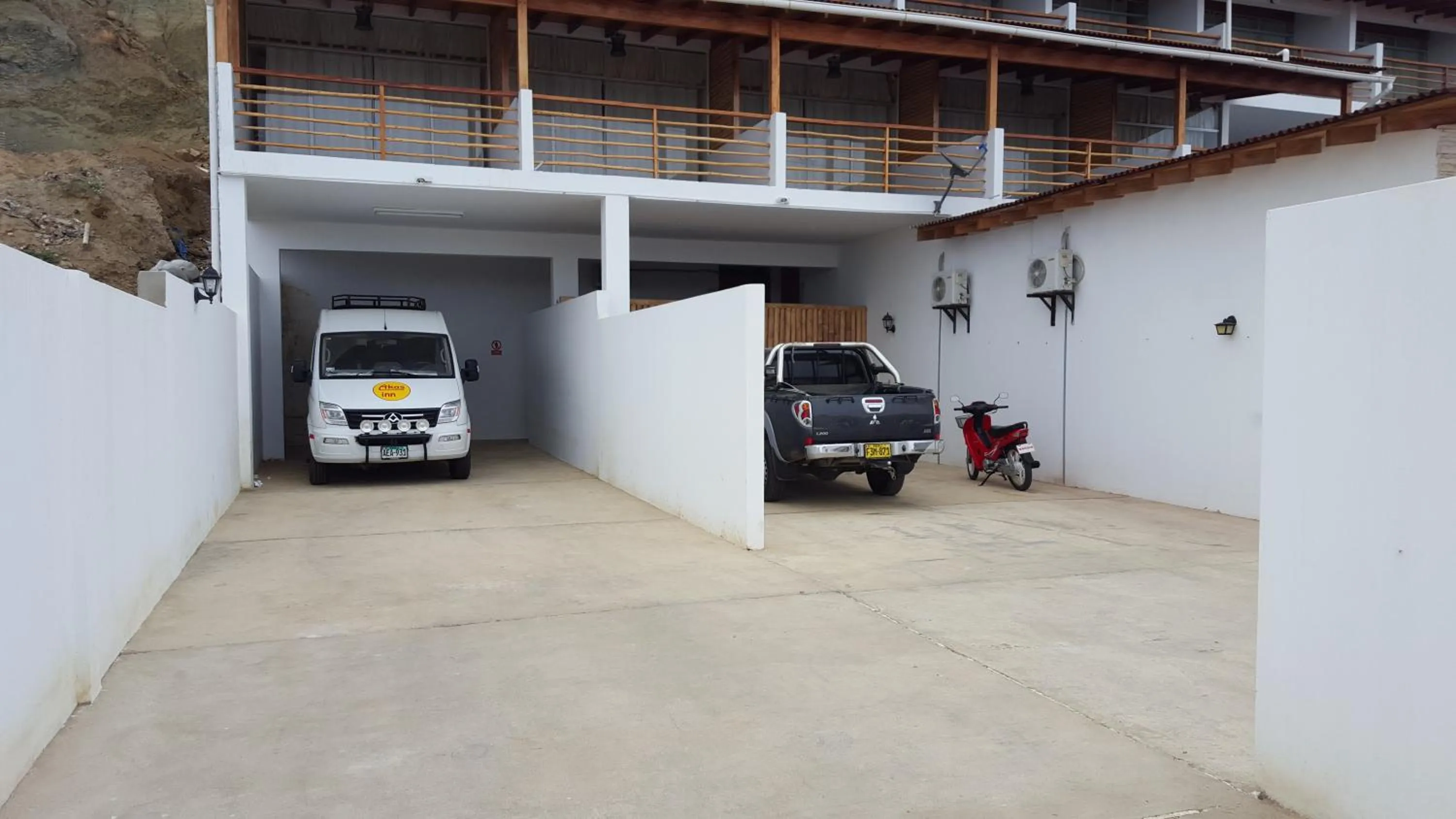 Parking in Akas Hotel Apartamentos