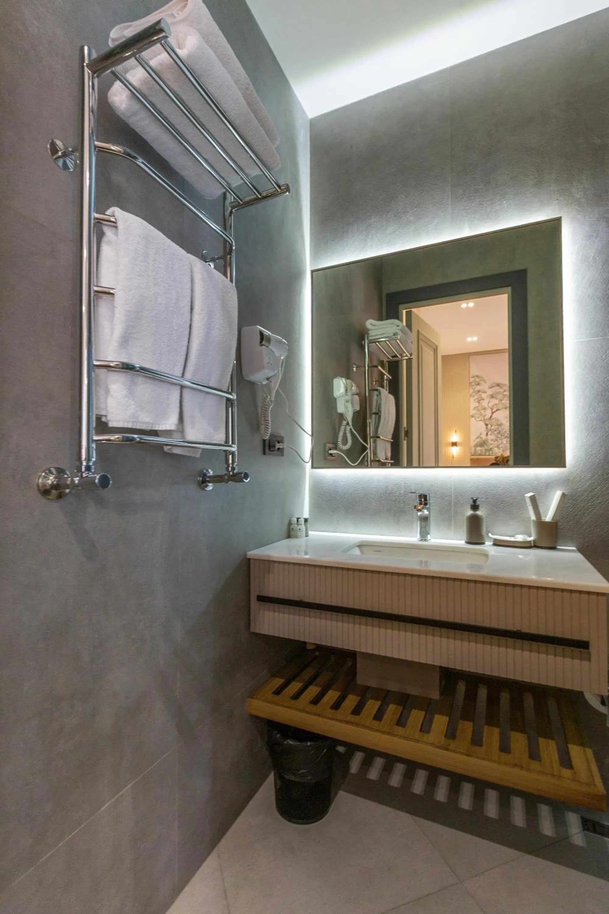 Nizami Central Park Hotel