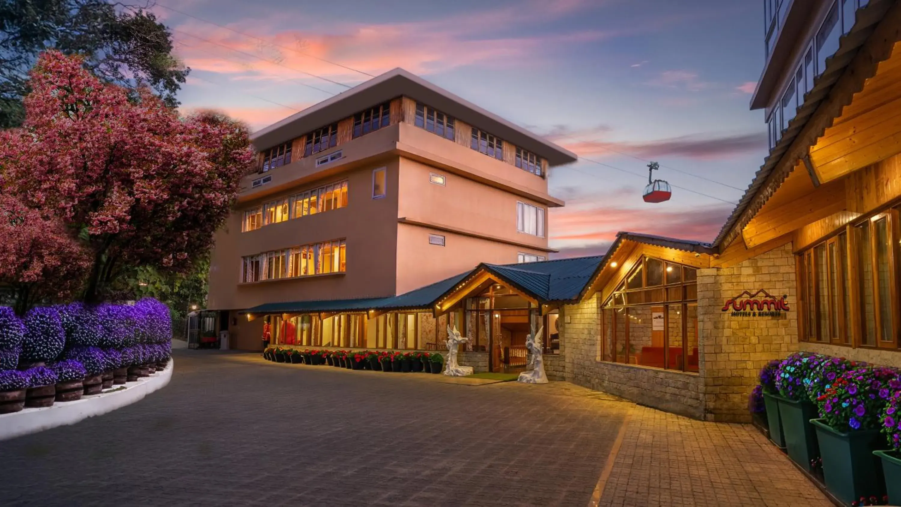 Property building in Summit Namnang Courtyard & Spa Near Mg Marg Property building in Summit Namnang Courtyard & Spa Near Mg Marg